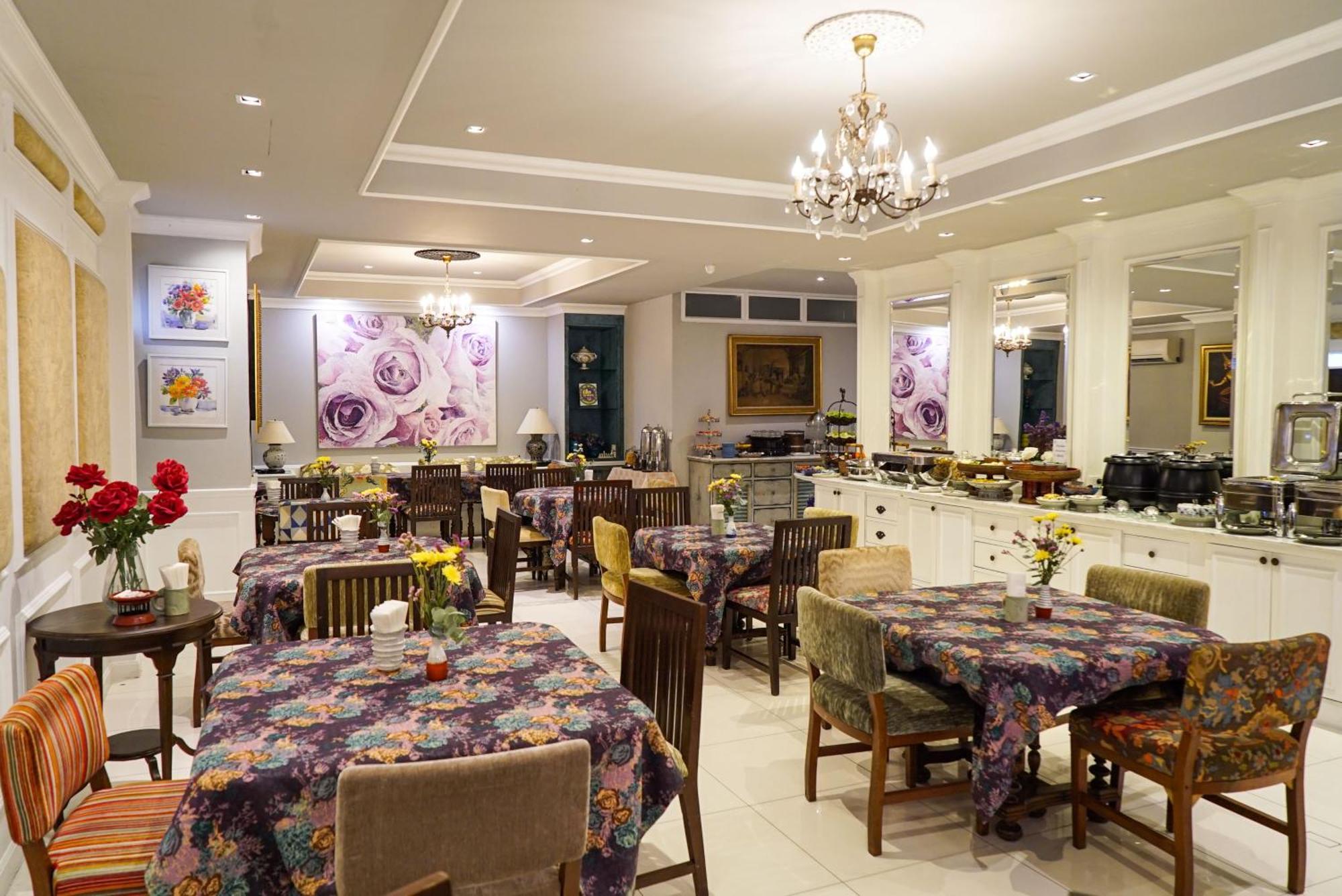 At Pingnakorn Nimman Hotel Чиангмай Экстерьер фото