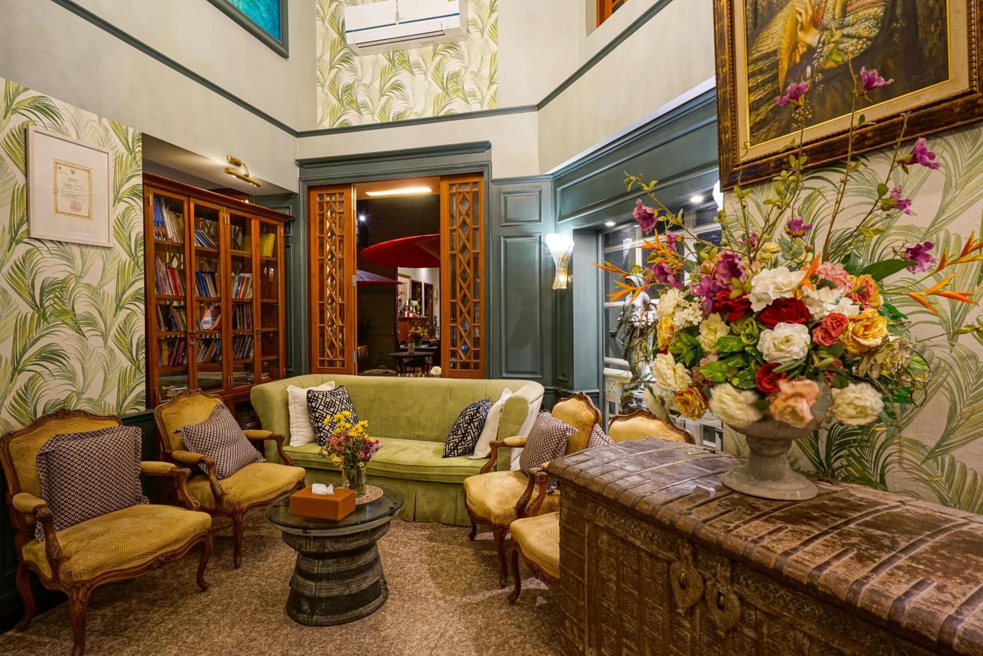 At Pingnakorn Nimman Hotel Чиангмай Экстерьер фото