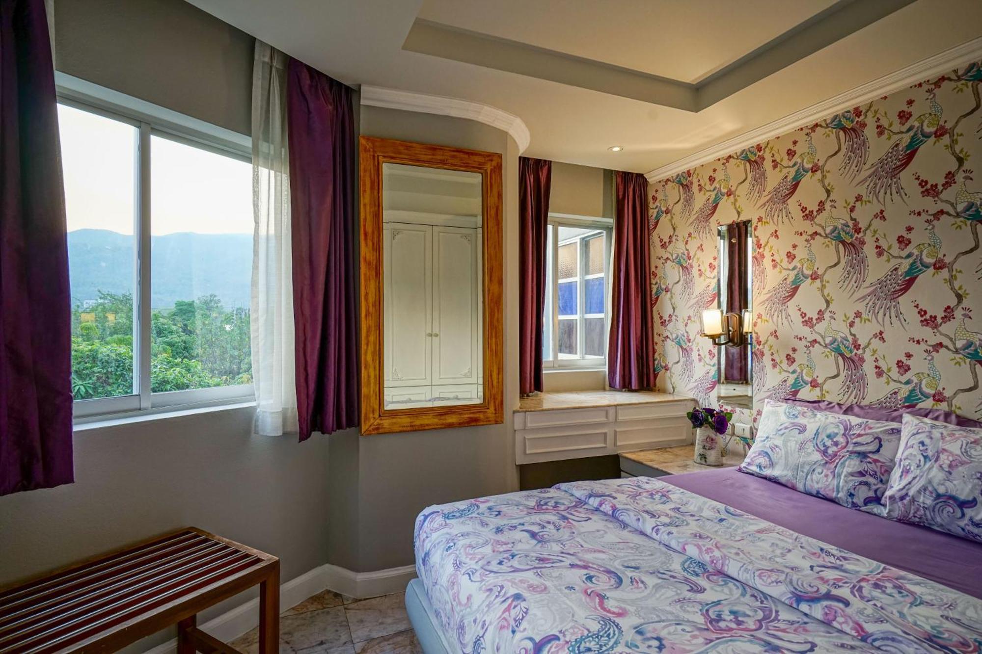 At Pingnakorn Nimman Hotel Чиангмай Экстерьер фото