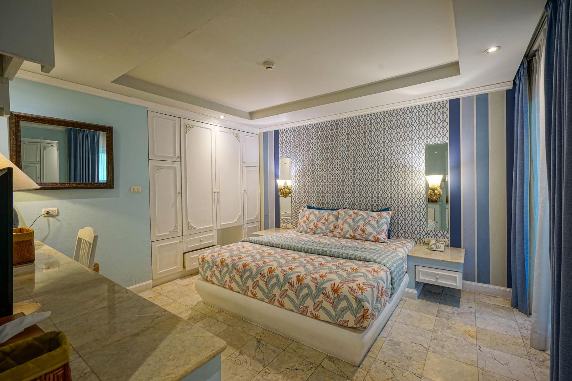 At Pingnakorn Nimman Hotel Чиангмай Экстерьер фото