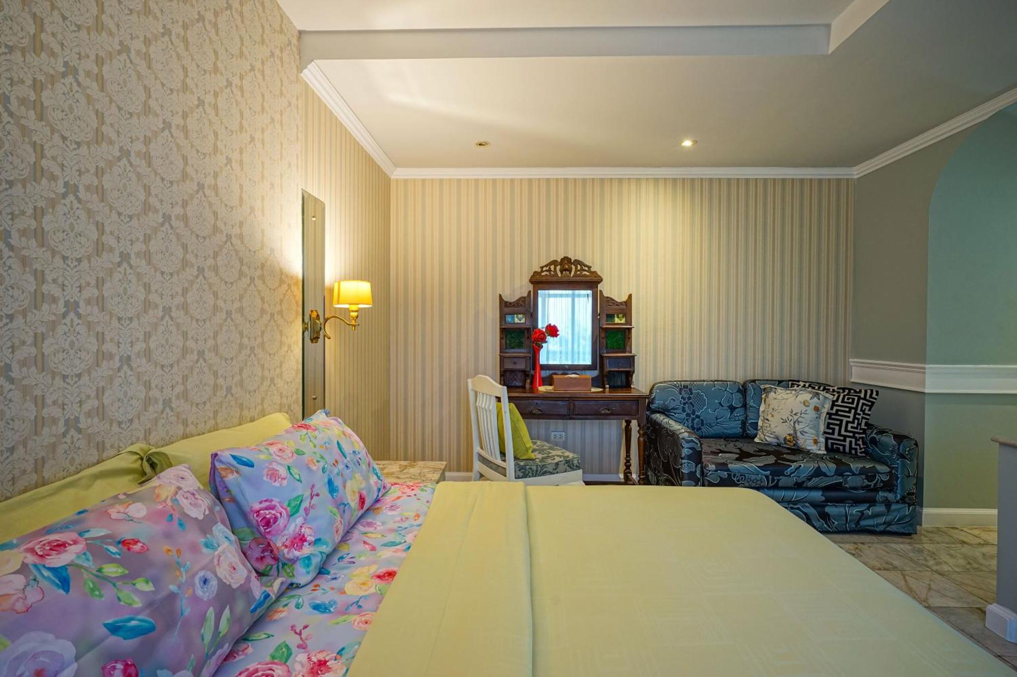 At Pingnakorn Nimman Hotel Чиангмай Экстерьер фото