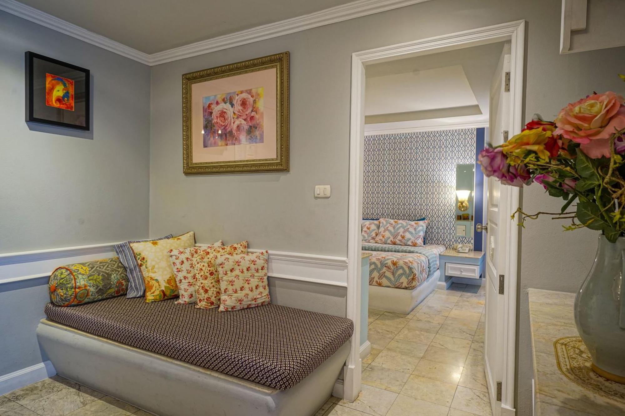 At Pingnakorn Nimman Hotel Чиангмай Экстерьер фото